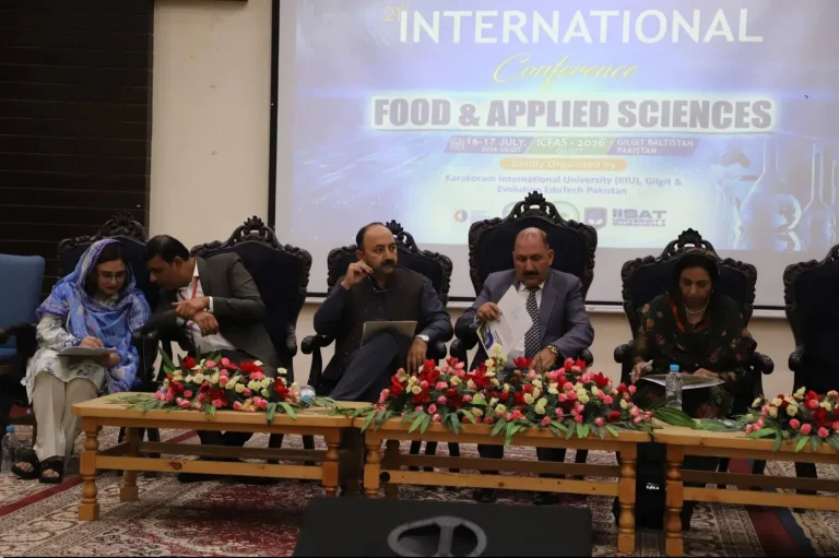 Guests of honour on stage at the 21st International Conference on Food & Applied Sciences, ICFAS-2026, jointly organised by Karakoram International University Gilgit and Evolution EduTech Pakistan