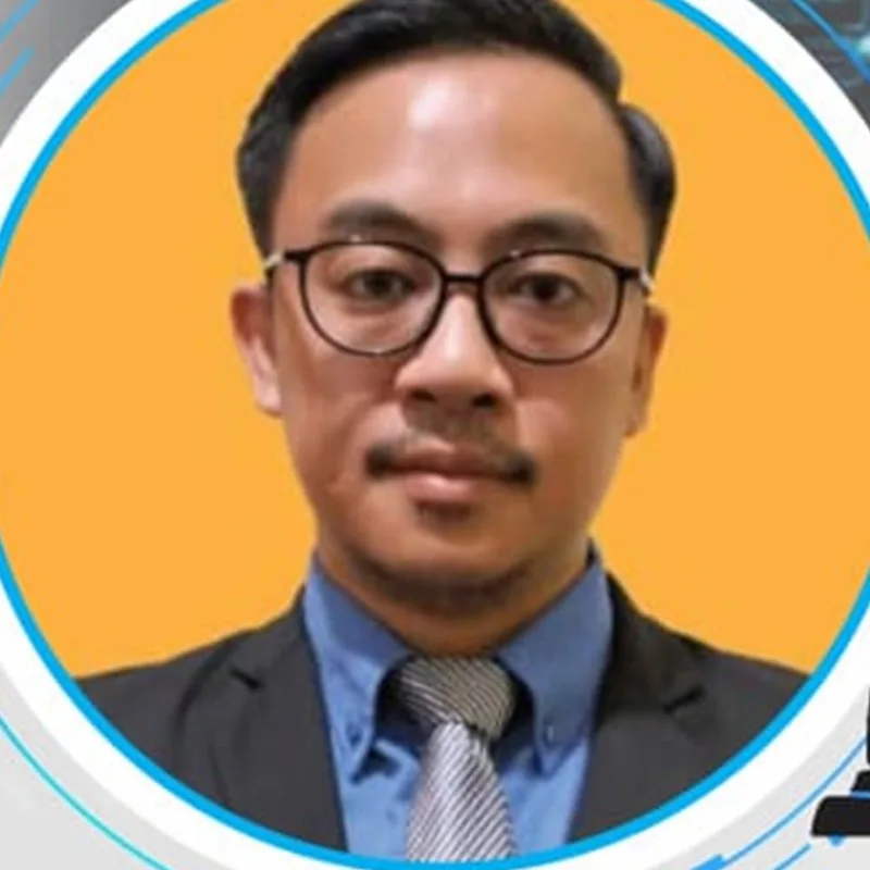 Prof. Robert Abraham Mojolou, Deputy Vice Chancellor, International North Borneo University College — speaker at an Evolution EduTech conference